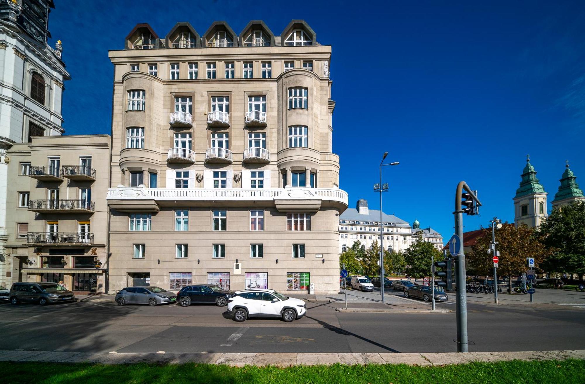 Budapest Downtown Riverfront Bagian luar foto